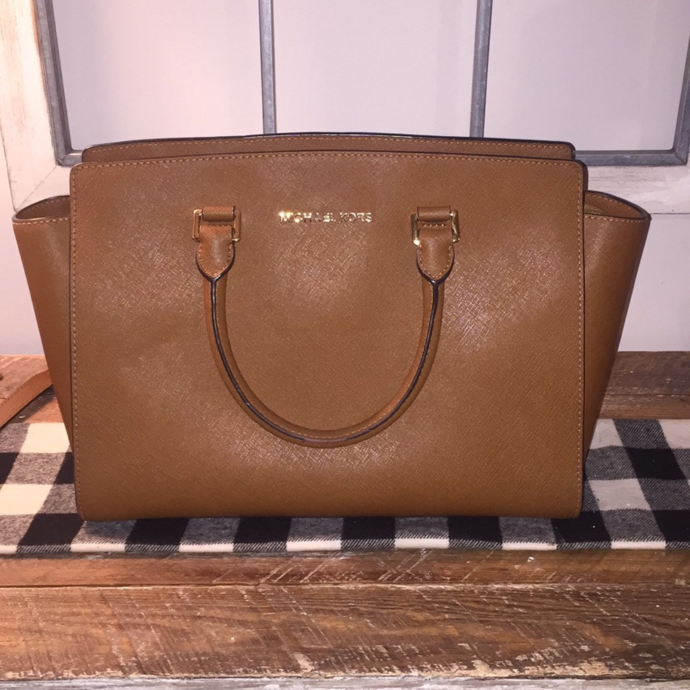 Michael kors purse